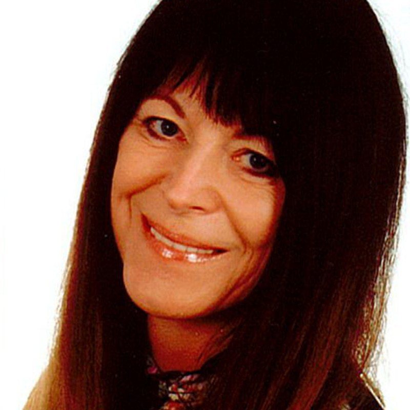 Evelyn Weidel, Commercial Director
